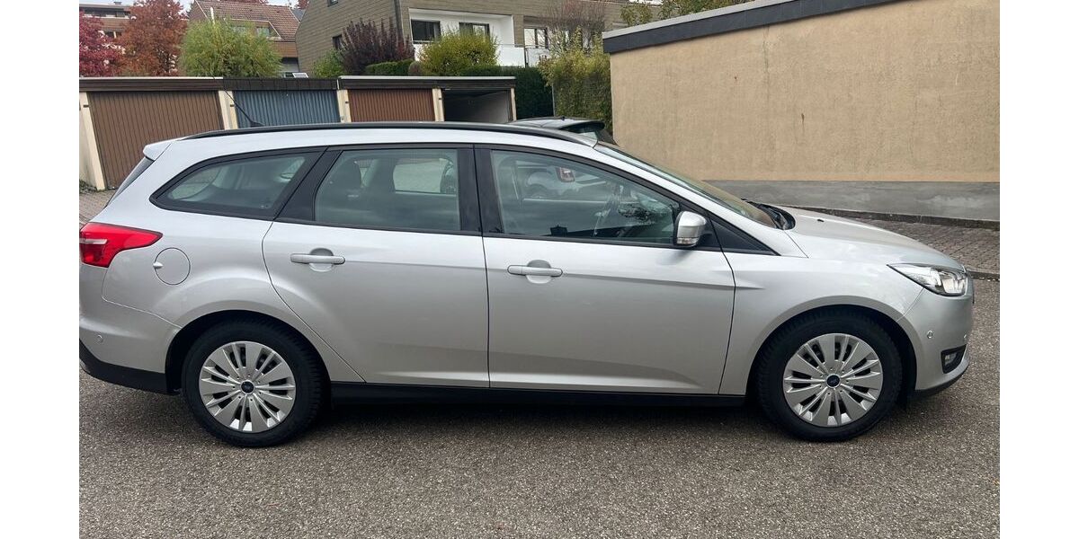 Ford Focus 73.500 km 9.000 € Stuttgart 70619