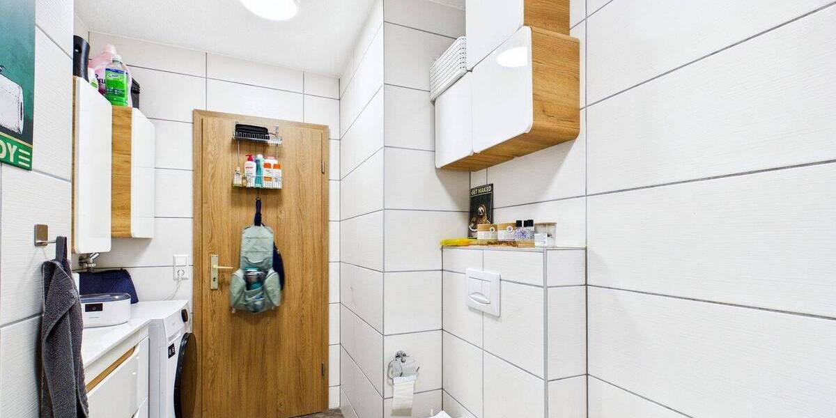 Etagenwohnung Bad-Cannstatt Bad Cannstatt - 3 Zimmer, 87 m&sup2;, 1.615&euro; | Angebot:26417581