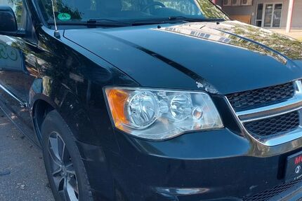Dodge Grand Caravan 122.025 km 7.999 &euro; Fellbach 70736