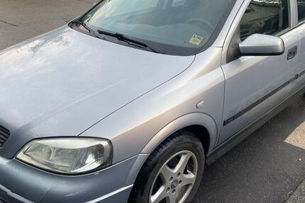 Opel Astra 210.000 km 1.100 &euro; Böblingen 71034