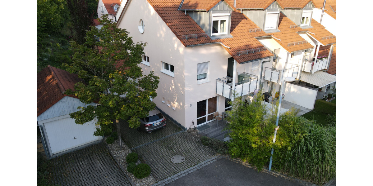 Reihenhaus Ehningen - 5 Zimmer, 143 m&sup2;, 1.900&euro; | Angebot:24645863