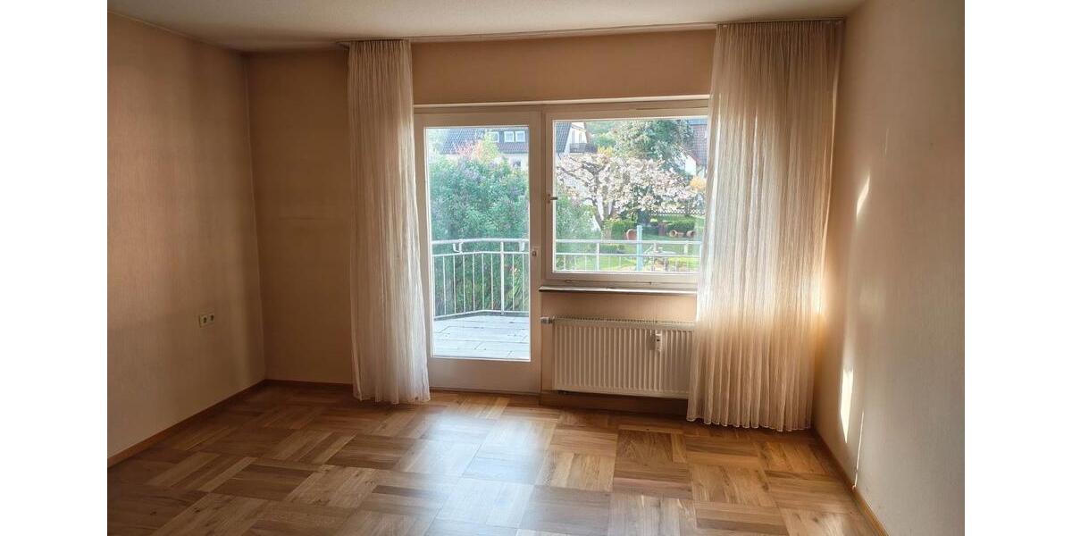 Etagenwohnung Leonberg - 3 Zimmer, 87 m&sup2;, 910&euro; | Angebot:26249345