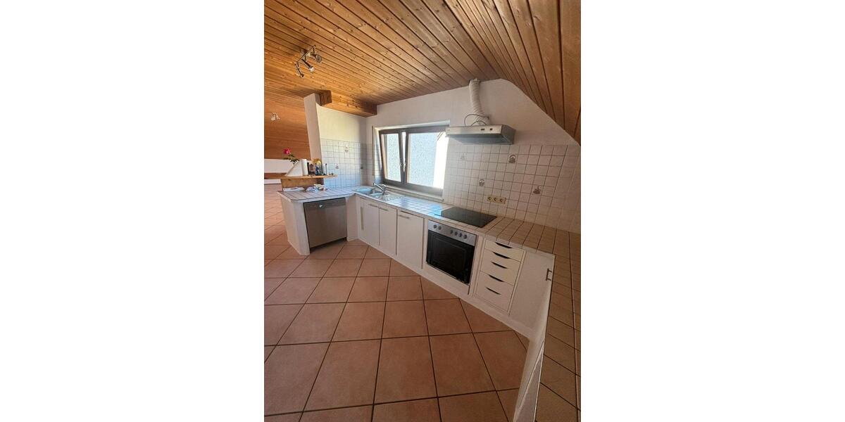 Maisonettenwohnung Markgröningen - 3 Zimmer, 115 m&sup2;, 1.150&euro; | Angebot:26022112
