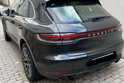 Porsche Macan 90.600 km 44.700 &euro; Stuttgart 70469