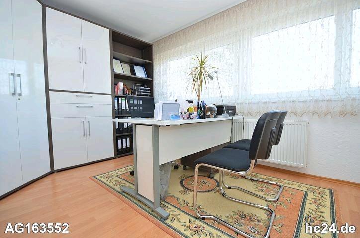 Exklusive 3-Zimmer Wohnung in Leonberg mit traumhafter Aussicht