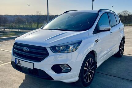 Ford Kuga 56.000 km 17.490 &euro; Bietigheim-Bissingen 74321