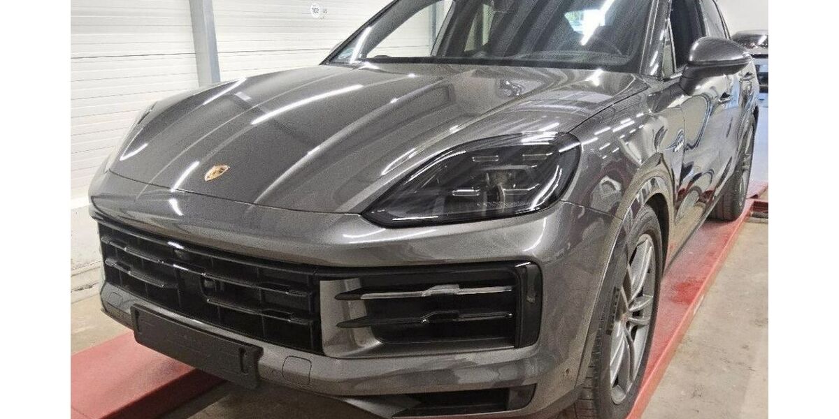 Porsche Cayenne 11.990 km 96.999 &euro; Stuttgart 70499