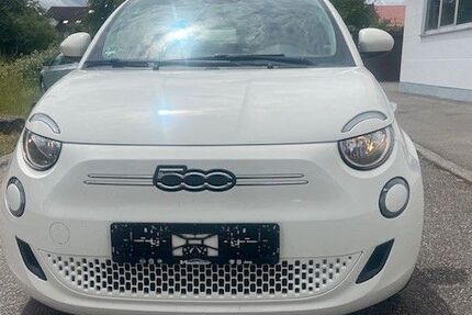 Fiat 500e 77.097 km 12.950 &euro; Sindelfingen 71069