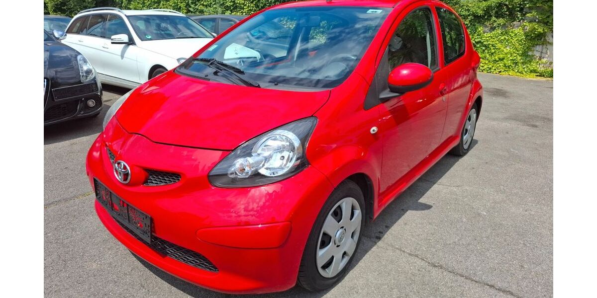 Toyota Aygo (X) 89.000 km 2.999 &euro; Stuttgart 70195