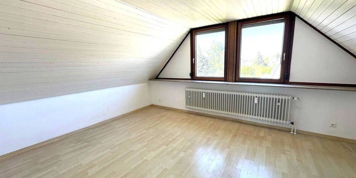 Etagenwohnung Filderstadt Bernhausen - 4 Zimmer, 120 m&sup2;, 1.390&euro; | Angebot:26418877