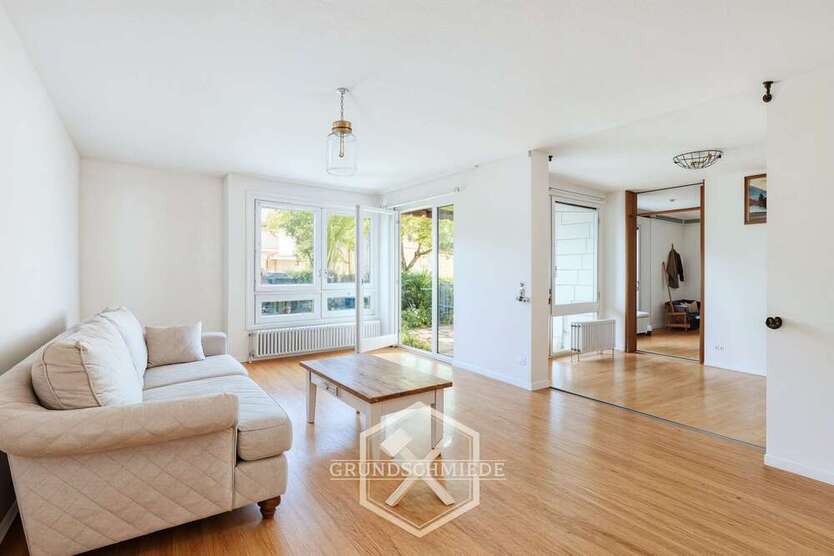 Wohnung zum Kaufen in Stuttgart 309.000 € 97 m²