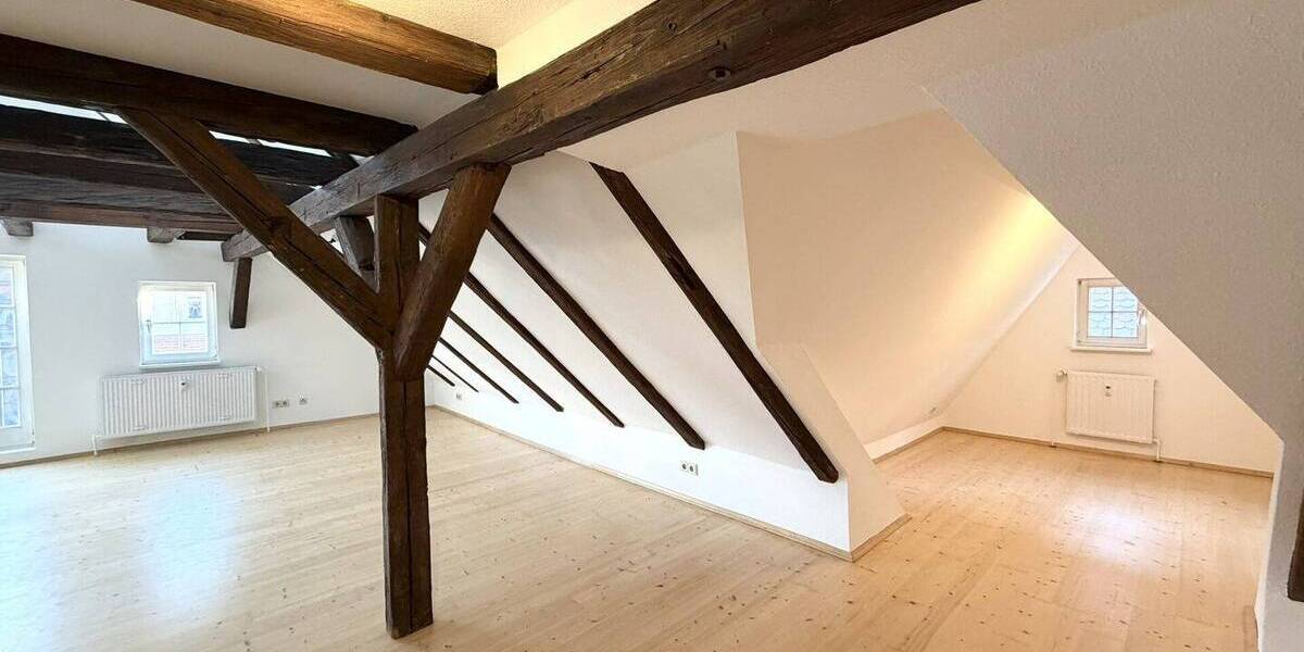 Etagenwohnung Esslingen am Neckar Stadtmitte - 3 Zimmer, 105 m&sup2;, 1.400&euro; | Angebot:26806852