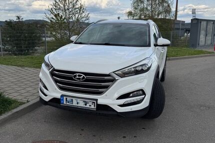 Hyundai TUCSON 137.500 km 11.990 &euro; Winnenden 71364