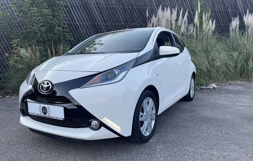 Toyota Aygo (X) 51.000 km 7.500 € Tübingen 72072