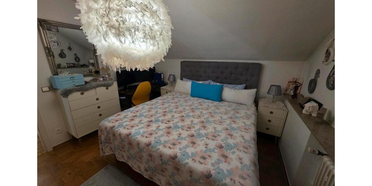 Dachgeschoßwohnung Stuttgart Birkach - 2.5 Zimmer, 58 m&sup2;, 850&euro; | Angebot:25451996