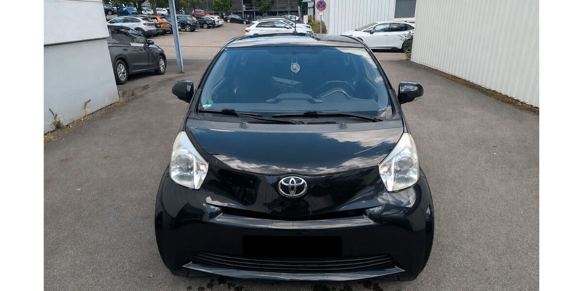 Toyota IQ 111.900 km 3.549 &euro; Wiernsheim 75446