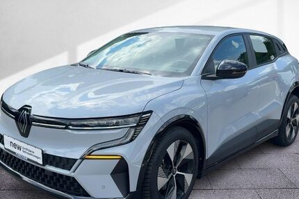 Renault Megane E-TECH 11.363 km 24.890 € Esslingen 73734