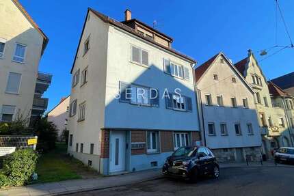 Haus zum Kaufen in Stuttgart-Obertürkheim 790.000 € 206 m² 10 zimmer