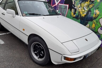 Porsche 924S