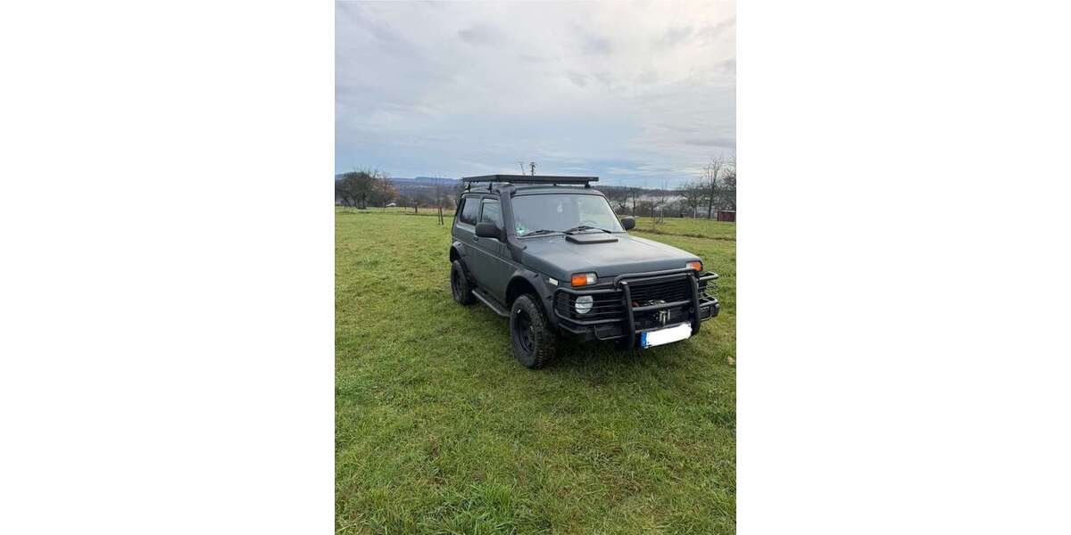 Lada 4x4 16.400 km 8.500 € Hochdorf 73269