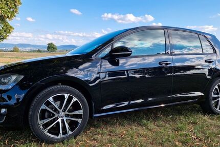 VW Golf 102.000 km 11.499 &euro; Tübingen 72074
