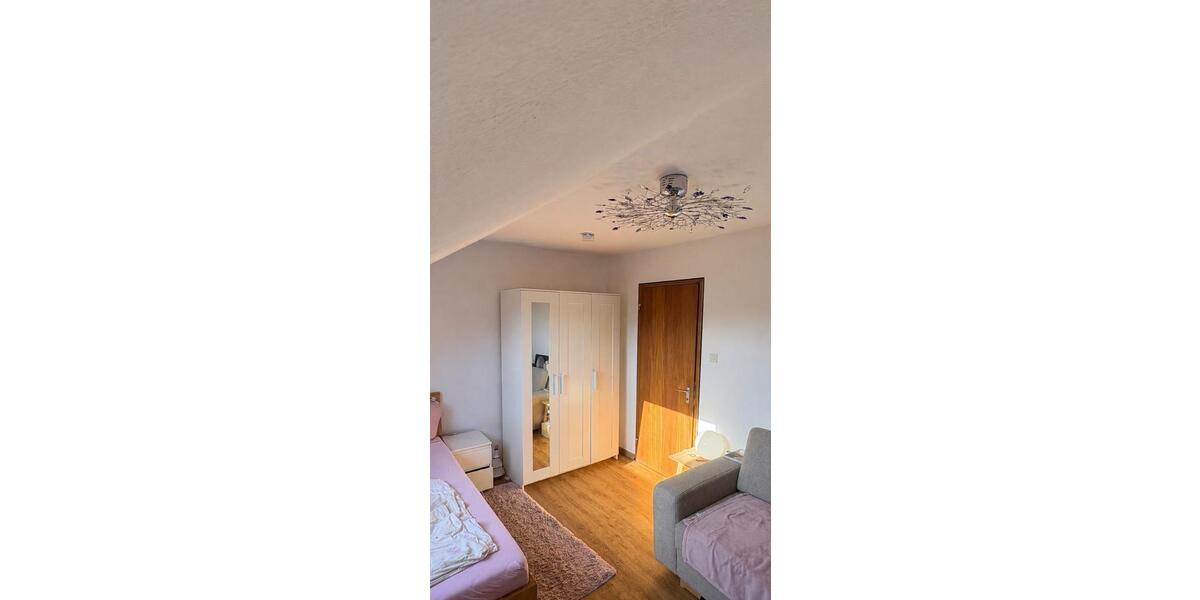 Dachgeschoßwohnung Kernen im Remstal - 1 Zimmer, 12 m&sup2;, 330&euro; | Angebot:26316454