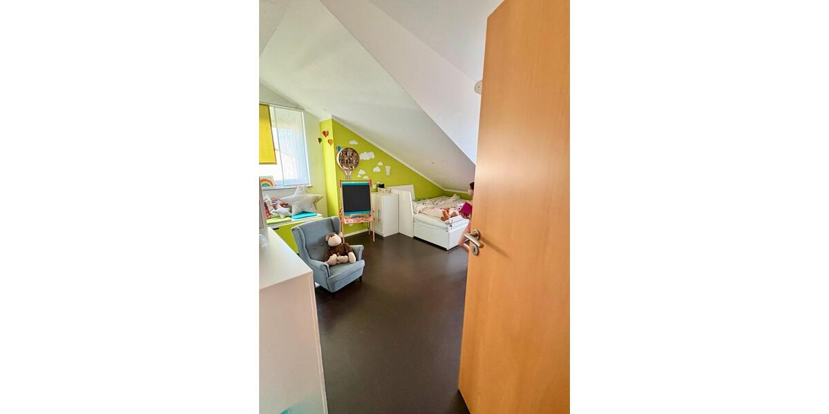 Dachgeschoßwohnung Marbach am Neckar - 5 Zimmer, 130 m&sup2;, 610.000&euro; | Angebot:27014478