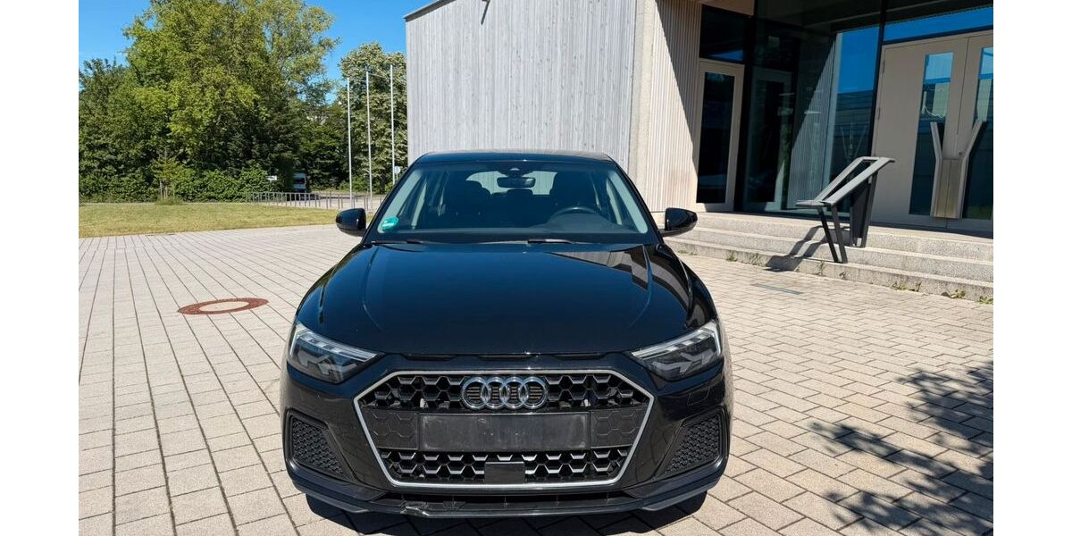 Audi A1 180.000 km 11.290 &euro; Großbottwar 71723