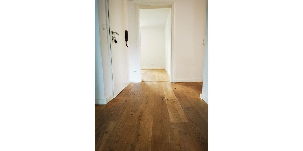 Etagenwohnung Stuttgart Feuerbach - 5 Zimmer, 120 m&sup2;, 2.200&euro; | Angebot:25993665