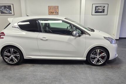 Peugeot 208 90.000 km 7.990 &euro; Asperg/Ludwigsburg bei Stuttgart 71679