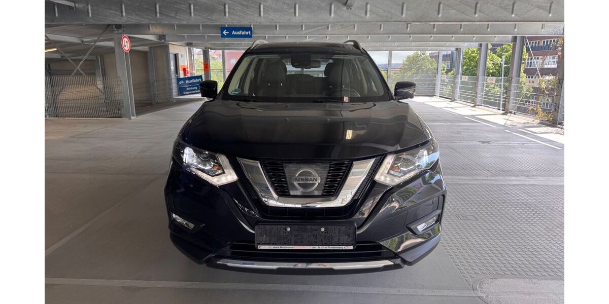 Nissan X-Trail 95.445 km 15.500 &euro; Stuttgart 70376