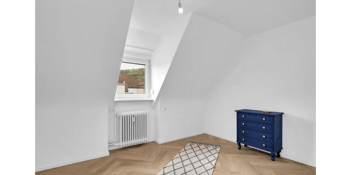 Etagenwohnung Stuttgart Luginsland - 4 Zimmer, 80 m&sup2;, 355.000&euro; | Angebot:26019886