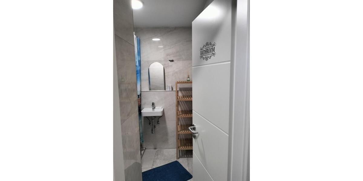 Etagenwohnung Esslingen am Neckar Oberesslingen - 1 Zimmer, 28 m&sup2;, 655&euro; | Angebot:25138251