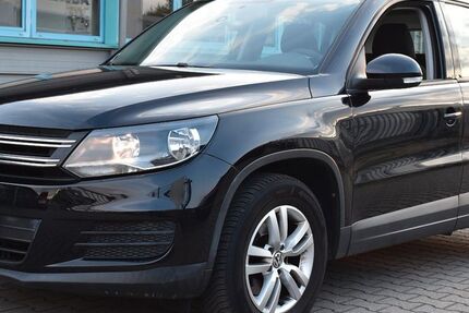 VW Tiguan 180.000 km 8.099 € Fellbach bei Stuttgart 70736