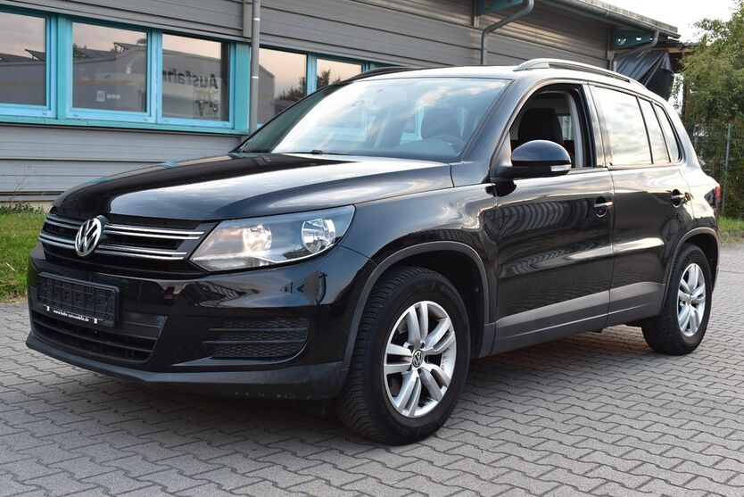 VW Tiguan 180.000 km 8.099 € Fellbach bei Stuttgart 70736