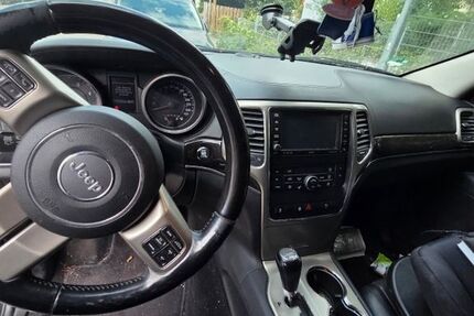 Jeep Grand Cherokee 241.000 km 8.500 &euro; Stuttgart 70378