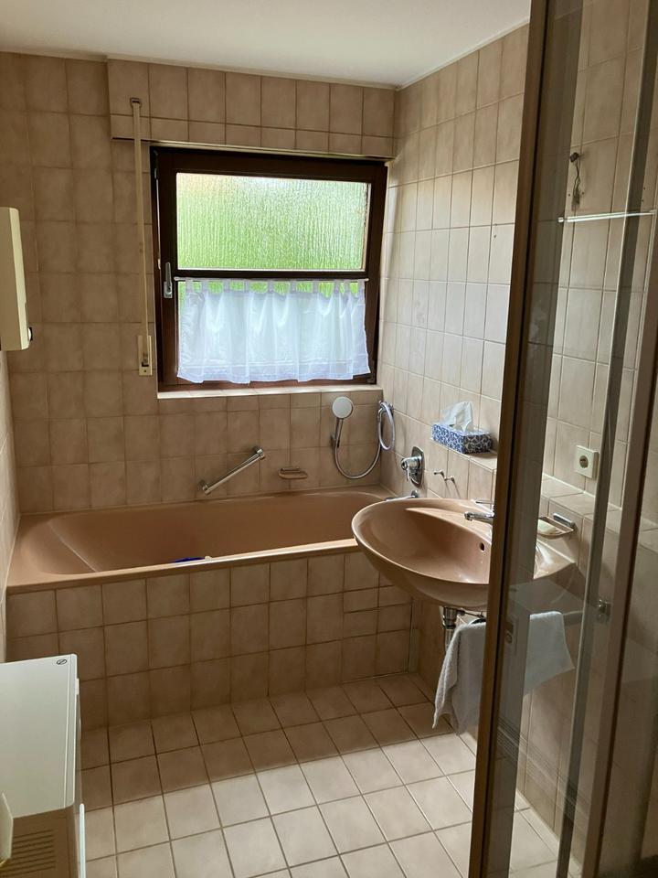 bezugsfertige 2-Zimmer-Wohnung mit EBK und Garten, Privatverkauf