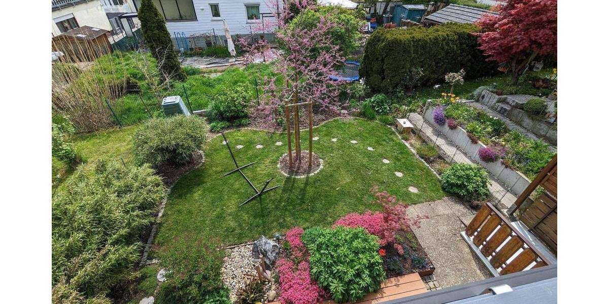 Doppelhaushälfte Leonberg Eltingen - 6 Zimmer, 188 m&sup2;, 810.000&euro; | Angebot:25760409