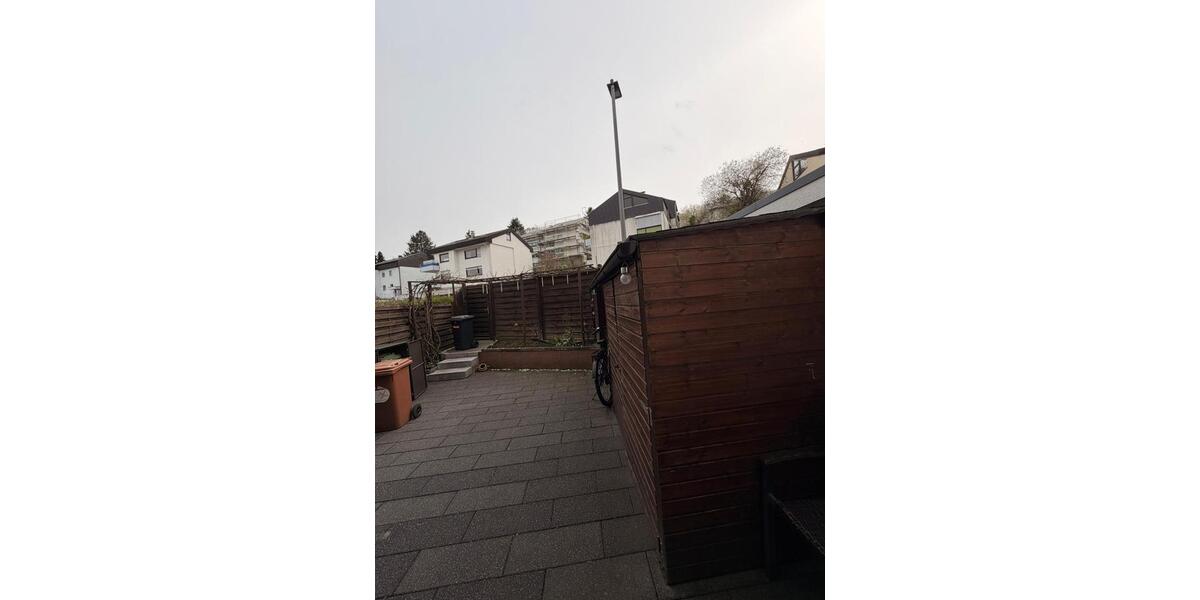 Reihenhaus Stuttgart Hedelfingen - 7 Zimmer, 125 m&sup2;, 750.000&euro; | Angebot:26187006