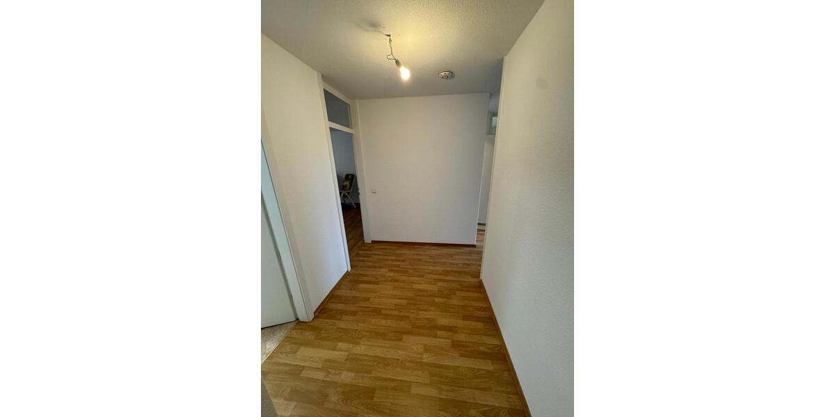 Etagenwohnung Stuttgart Birkach - 3.5 Zimmer, 80 m&sup2;, 1.400&euro; | Angebot:26563743