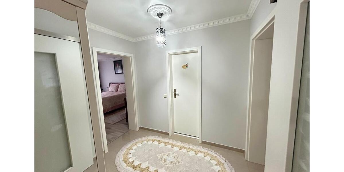 Provisionsfrei 4,5-Zimmer-ETW Wintergarten & Gartenanteil &Garage 4.5 zimmer