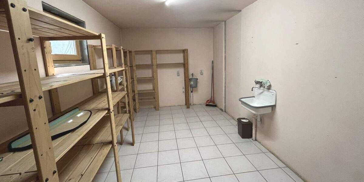 Einfamilienhaus Stuttgart Nord - 7 Zimmer, 242 m&sup2;, 1.690.000&euro; | Angebot:24696329