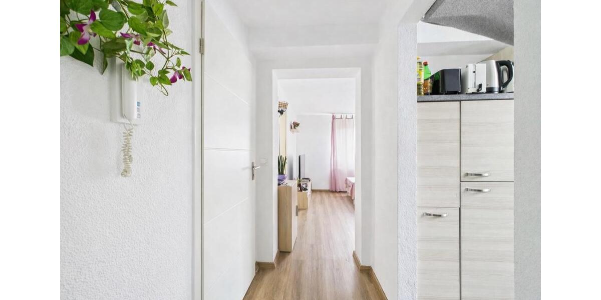 Etagenwohnung Esslingen am Neckar Oberesslingen - 2 Zimmer, 42 m&sup2;, 142.000&euro; | Angebot:24719660