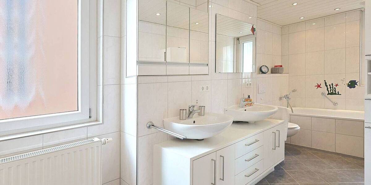 Doppelhaushälfte Ludwigsburg Süd - 5 Zimmer, 135 m&sup2;, 790.000&euro; | Angebot:26290542