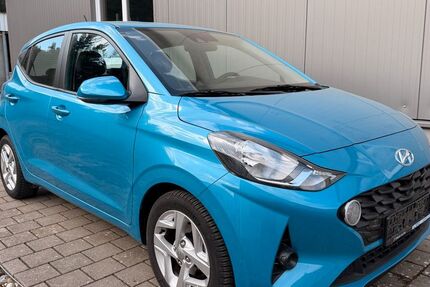 Hyundai i10 9.800 km 14.200 &euro; Filderstadt 70794