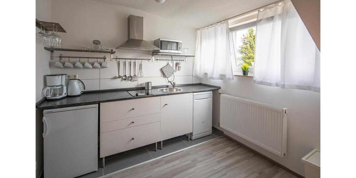 Dachgeschoßwohnung Stuttgart Neuwirtshaus - 1.5 Zimmer, 34 m&sup2;, 880&euro; | Angebot:26266013