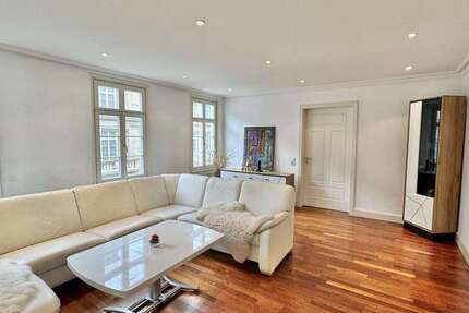 Wohnung Stuttgart Stuttgart-Mitte - 5 Zimmer, 130 m&sup2;, 2.700&euro; | Angebot:24918388