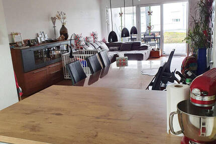 Schicke 3 Zimmer-Wohnung mit Terrasse in Leinfelden