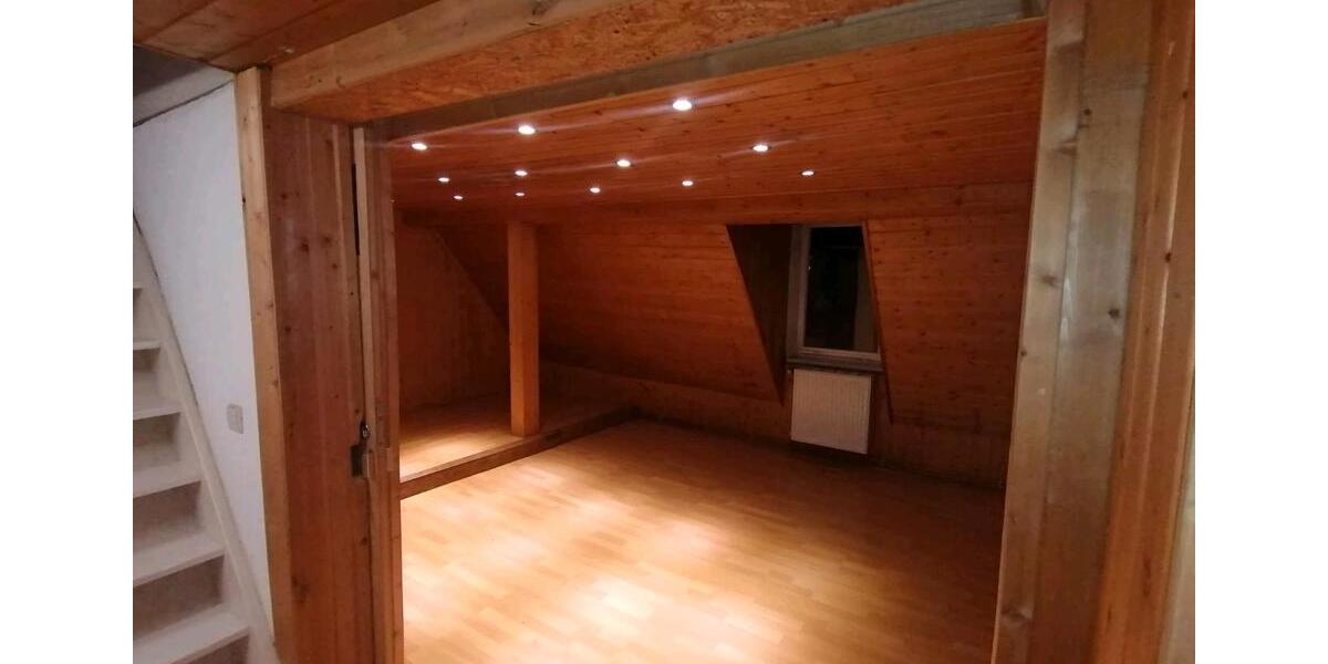 Einfamilienhaus Nürtingen - 13 Zimmer, 210 m&sup2;, 430.000&euro; | Angebot:27226507