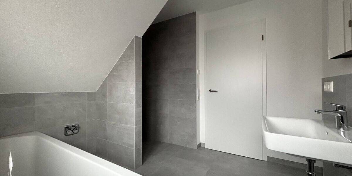 Etagenwohnung Ludwigsburg / Poppenweiler Poppenweiler - 3 Zimmer, 90 m&sup2;, 1.350&euro; | Angebot:26911824